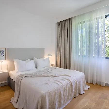 Sofia Luxury